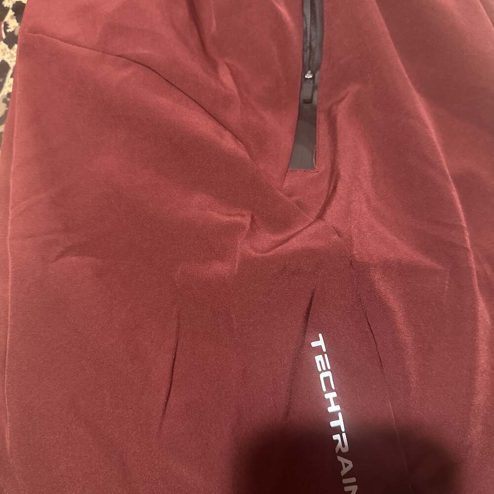 Tech Training Shorts - Picture 2 of 5